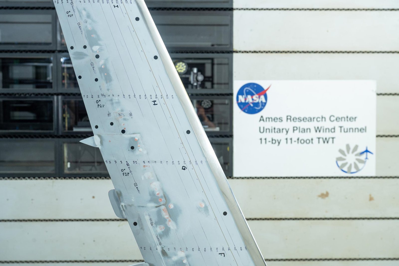 Wind Over Its Wing: NASA’s X-66 Model Tests Airflow