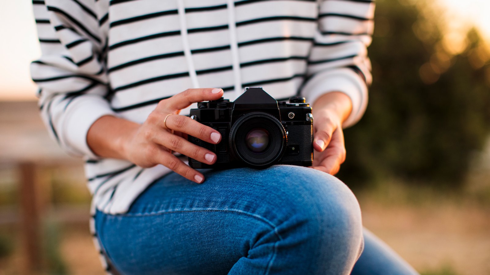 Best beginner cameras 2025: Quality, cheap mirrorless models