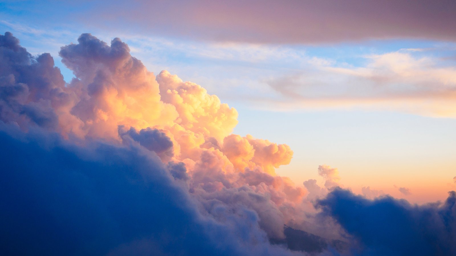 14 Types of Clouds Drifting Across the Sky