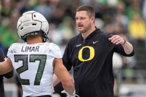 Revisiting Oregon Ducks’ remaining recruiting needs after recent string of commitments