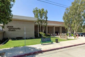 Former member sues John MacArthur’s megachurch for public shaming