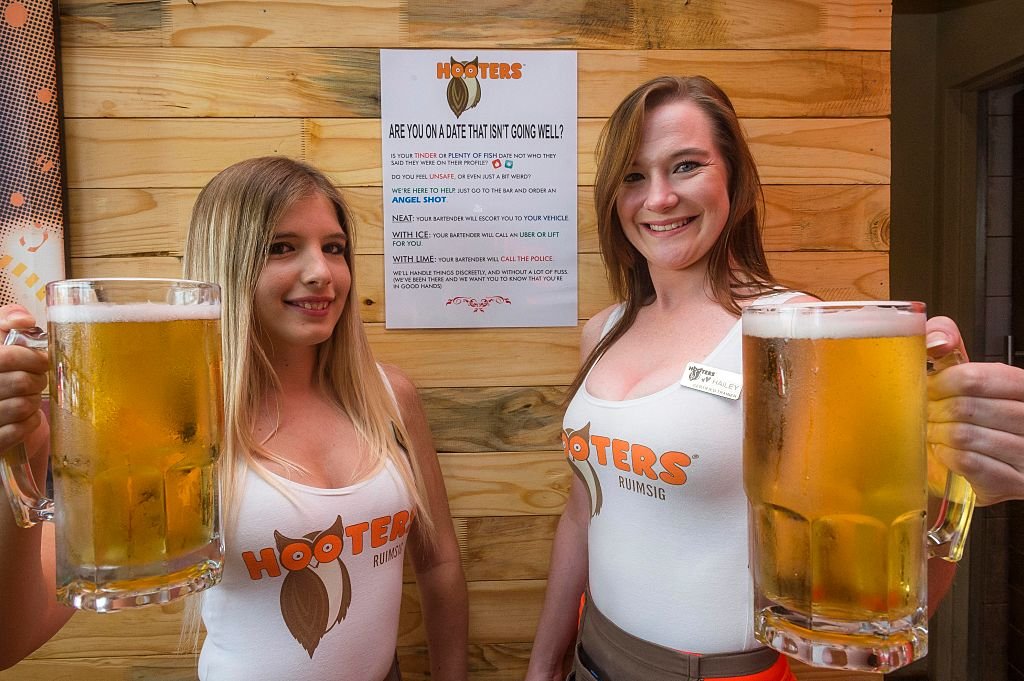 Hooters’ bankruptcy prompts rebrand to “tacky, family-friendly”