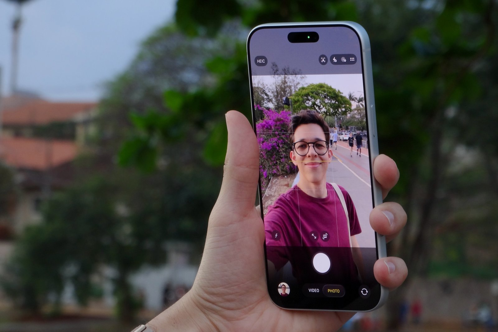 Testing the iPhone 17 front camera: A pixel-by-pixel comparison with the iPhone 16