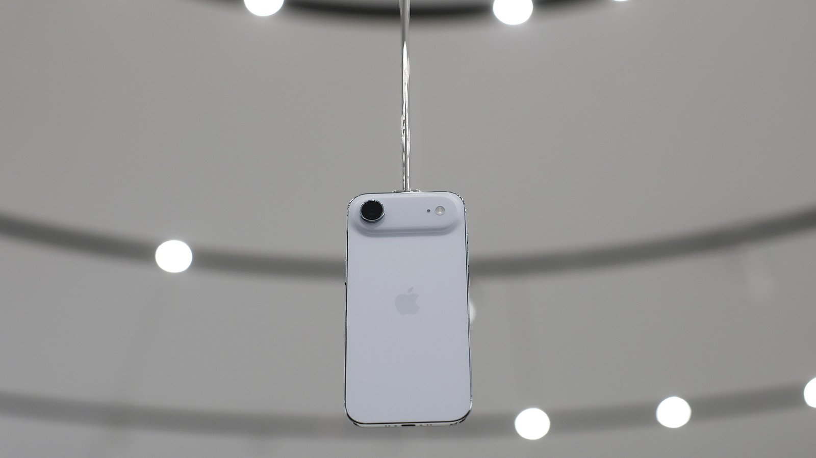 4 Cheaper Alternatives To The iPhone Air