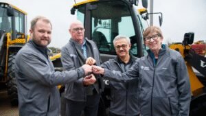 Nors donates Volvo electric wheel loader to advance Habitat for Humanity’s sustainability goals in Toronto