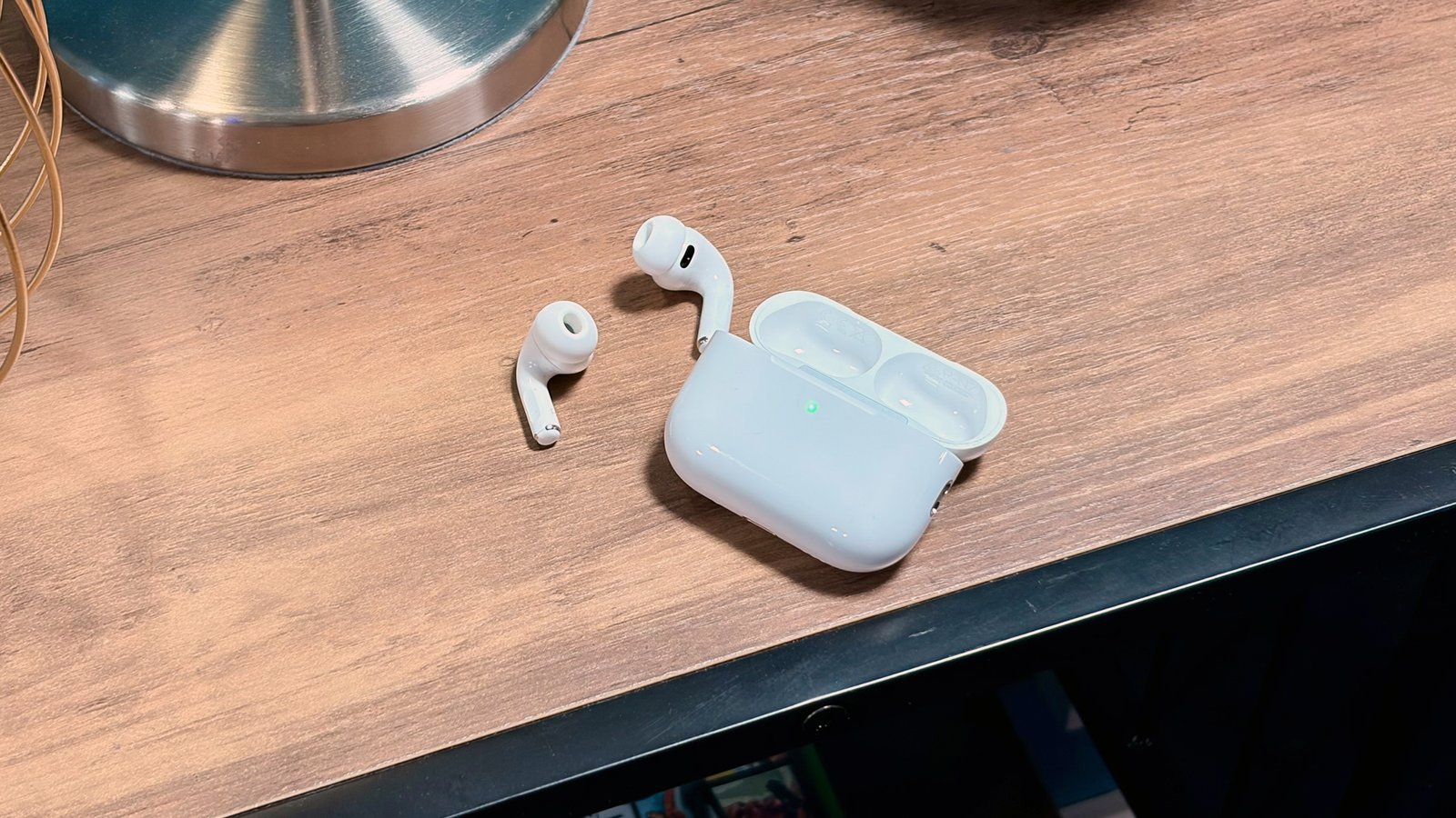 AirPods Pro 3 drop under $200 just in time for your last-minute shopping