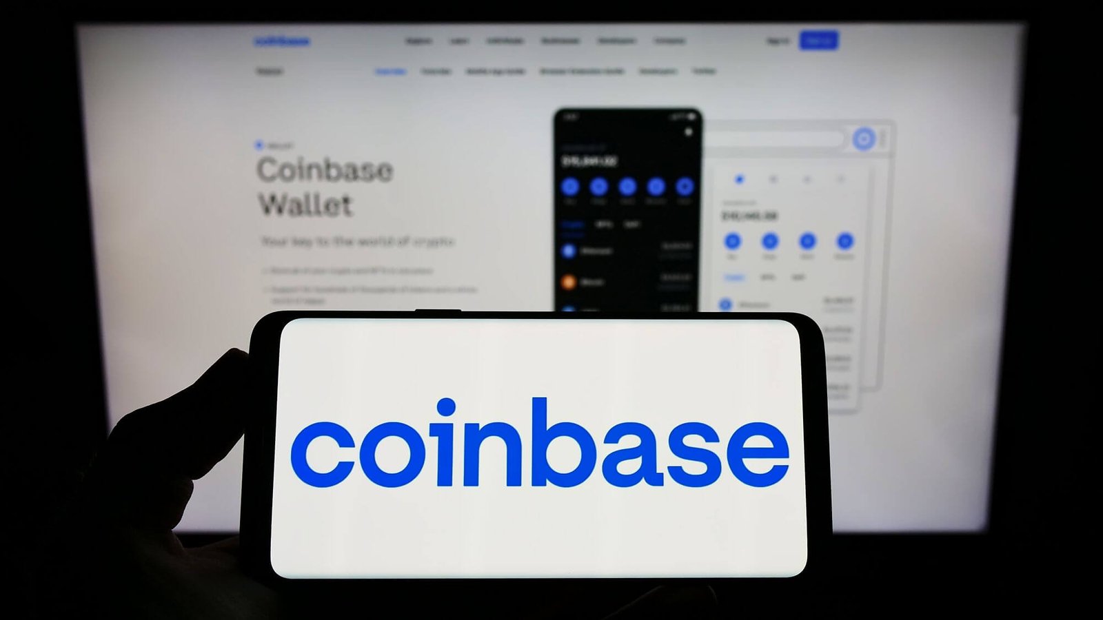 Coinbase Global, Inc. (COIN) Stock: Holds Firm As Firm Reincorporates From Delaware to Texas