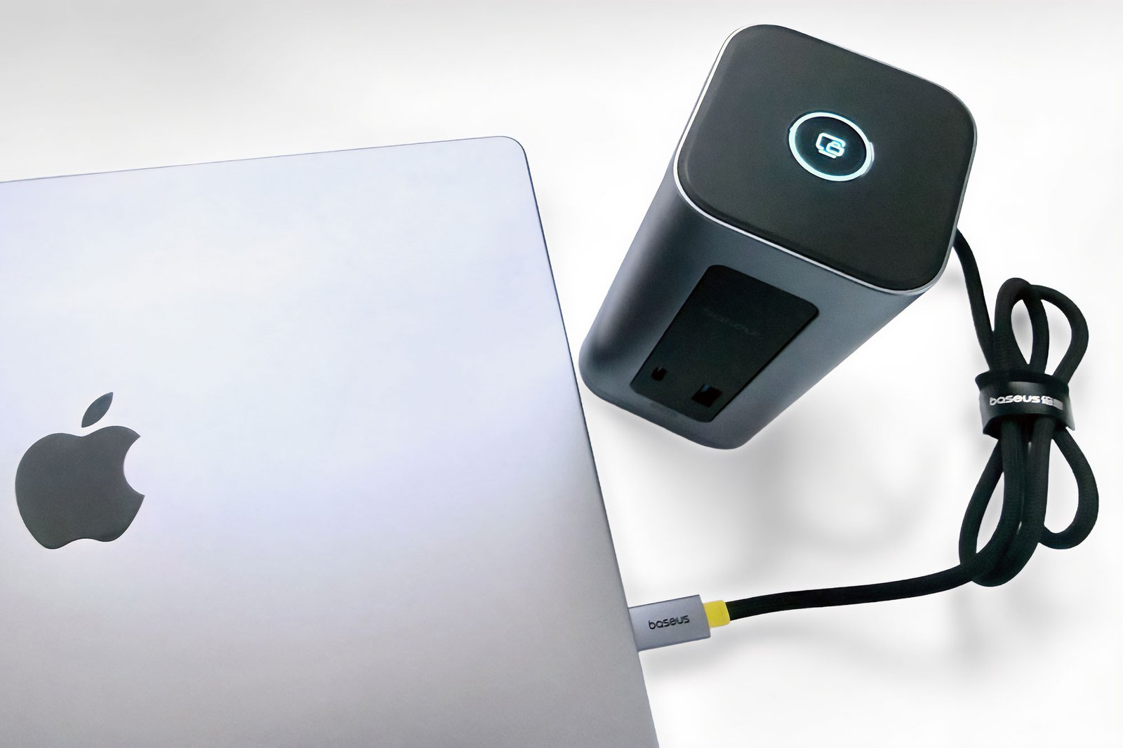 Baseus Nomos Mac Air NU1 Spacemate 12-in-1 Docking Station review: Portable DisplayLink dock