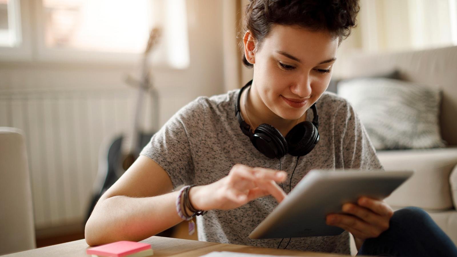 Best iPad for Students 2026: How to pick the right model for school, college, or uni