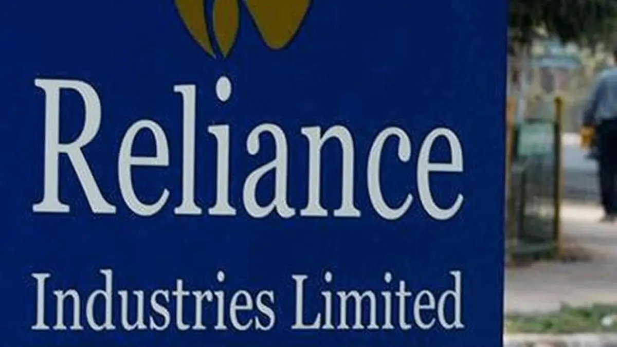 Reliance Industries sees $15 billion market cap erosion at start of 2026