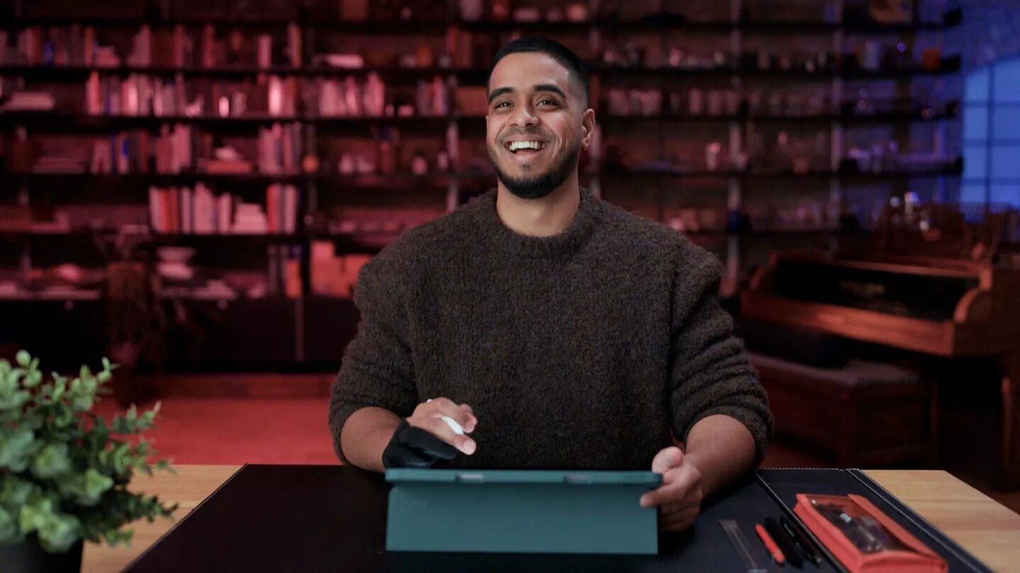 Don’t research for hours to build your personal curriculum—sign up for Skillshare for free instead