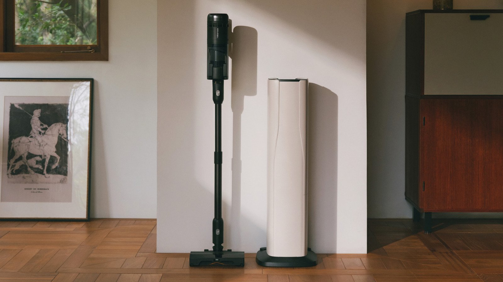 Roborock H60 Hub Ultra Stick Vacuum Review: Simple And Powerful