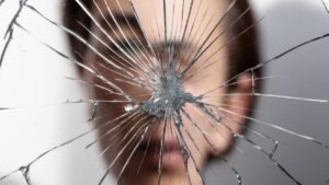 What happens in the brain when we procrastinate